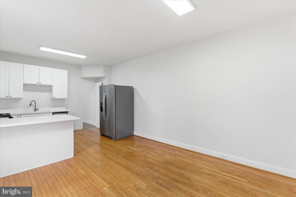 Image 7 of property listing at 1301 CLARKSON ST, Baltimore, MD 21230