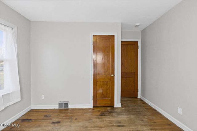 1815 Curry Road, Rotterdam, NY 12306