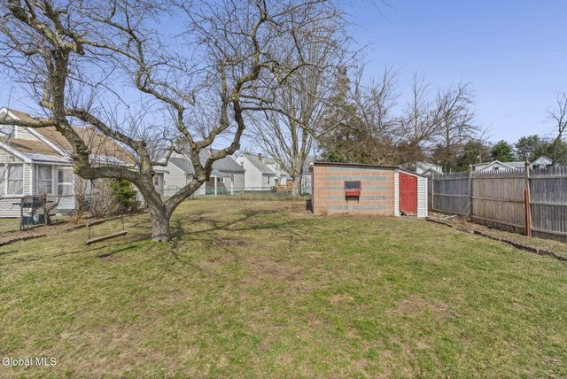 1815 Curry Road, Rotterdam, NY 12306