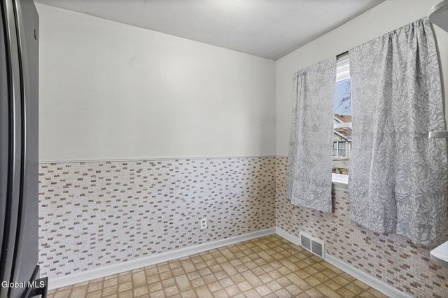 1815 Curry Road, Rotterdam, NY 12306