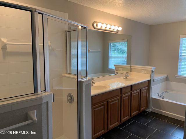 3740 CRESWICK Circle 8, Orange Park, FL 32065