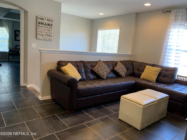 3740 CRESWICK Circle 8, Orange Park, FL 32065