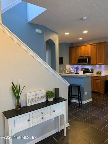 3740 CRESWICK Circle 8, Orange Park, FL 32065