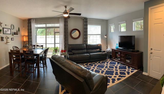 3740 CRESWICK Circle 8, Orange Park, FL 32065