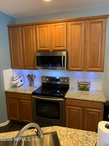 3740 CRESWICK Circle 8, Orange Park, FL 32065