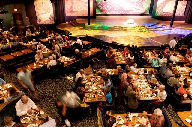 834 Cree Drive, Chanhassen, MN 55317