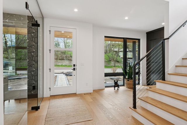 834 Cree Drive, Chanhassen, MN 55317