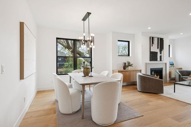 834 Cree Drive, Chanhassen, MN 55317