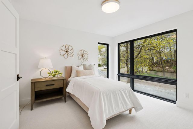 834 Cree Drive, Chanhassen, MN 55317