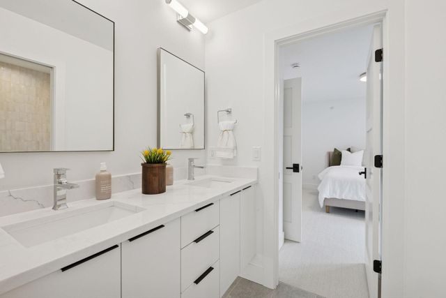 834 Cree Drive, Chanhassen, MN 55317