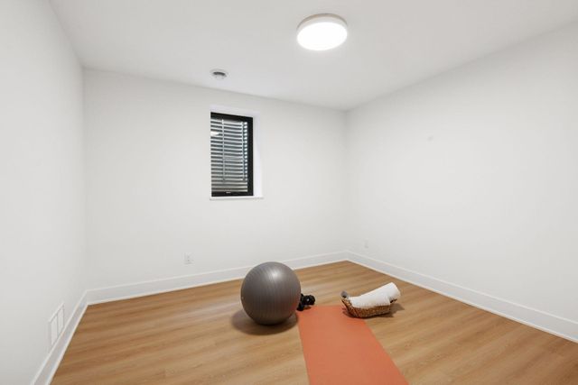 834 Cree Drive, Chanhassen, MN 55317