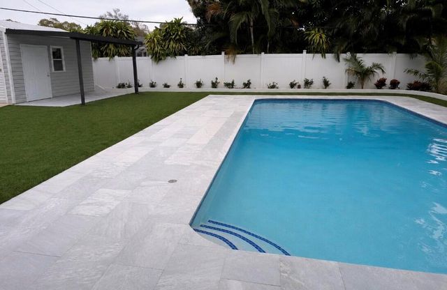 460 SW 55th Avenue, Plantation, FL 33317