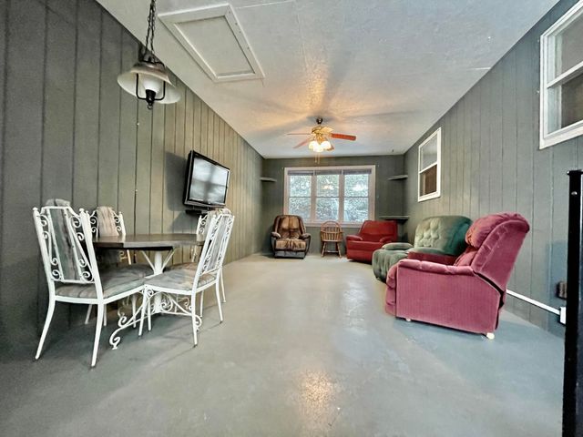 1020 N 250 E, Chesterton, IN 46304