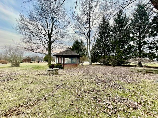 1020 N 250 E, Chesterton, IN 46304