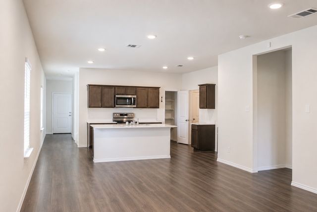 2160 Ocelot Street, Crandall, TX 75114