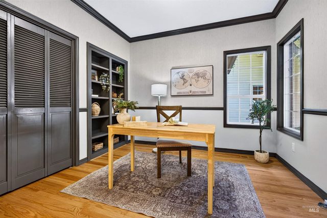 3064 E Nature Dr, Boise, ID 83706