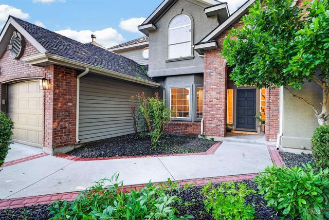 3064 E Nature Dr, Boise, ID 83706