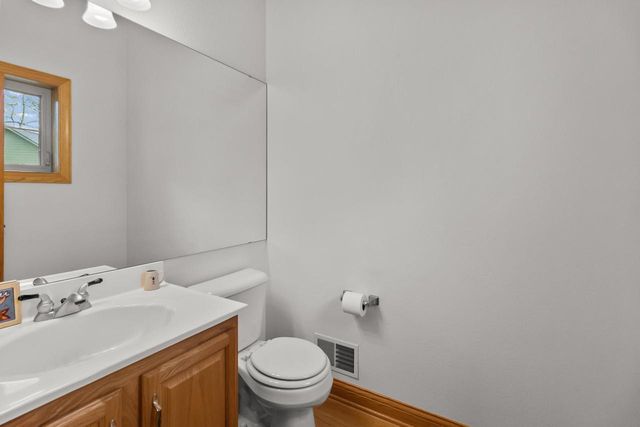 1451 Main STREET, Delafield, WI 53018