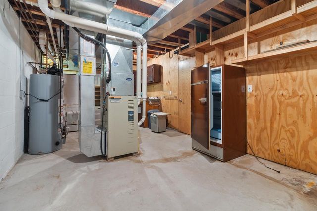 1451 Main STREET, Delafield, WI 53018