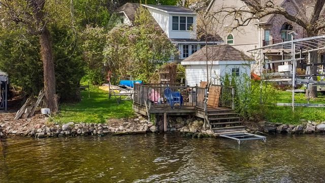 1451 Main STREET, Delafield, WI 53018