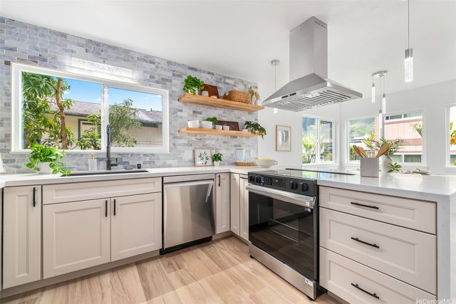 45-813 Apuakea Street, Kaneohe, HI 96744