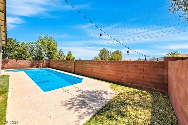 792 Valley Rise Drive, Henderson, NV 89052