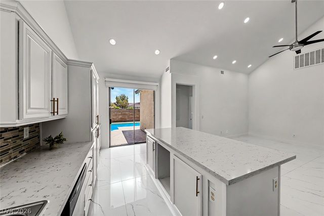 792 Valley Rise Drive, Henderson, NV 89052