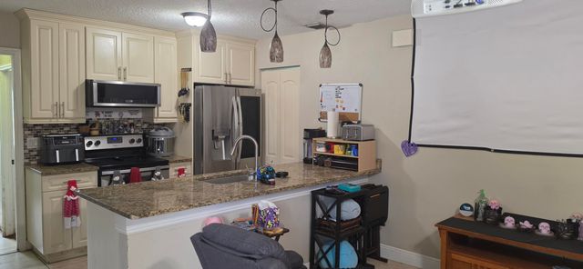15779 77th Place N, Loxahatchee, FL 33470