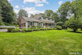 10 Terra Glen Road, Danbury, CT 06811