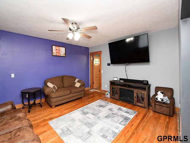 292 203rd Road, Milford, NE 68405