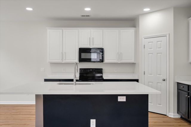 1712 Diving Duck Lane, Summerville, SC 29483