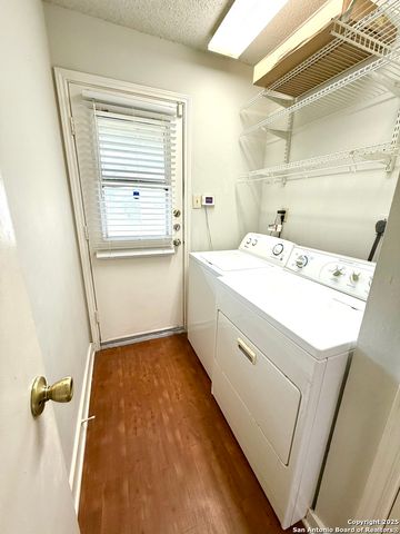 4545 Hoeneke St Apt 303, Kirby, TX 78219