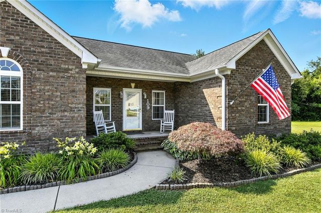 109 Marbrook Drive, Mocksville, NC 27028