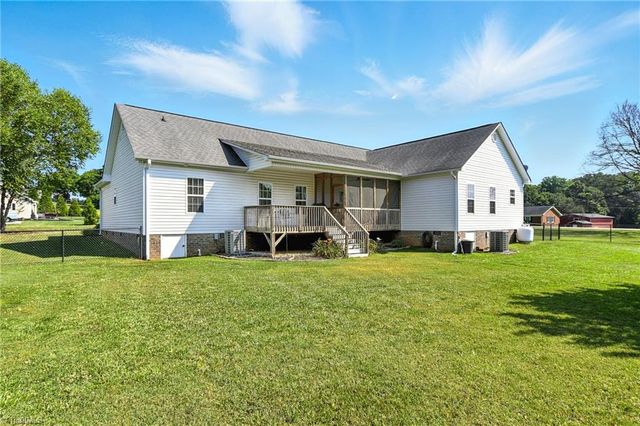 109 Marbrook Drive, Mocksville, NC 27028