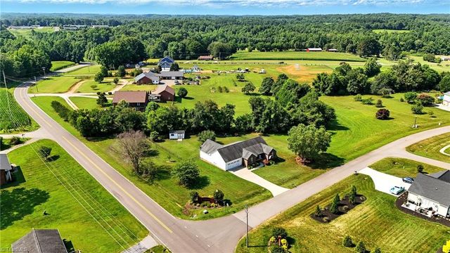 109 Marbrook Drive, Mocksville, NC 27028