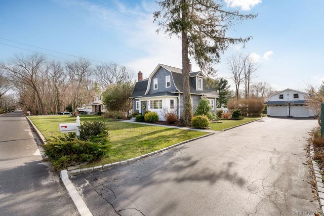 88 Astor Avenue, Saint James, NY 11780