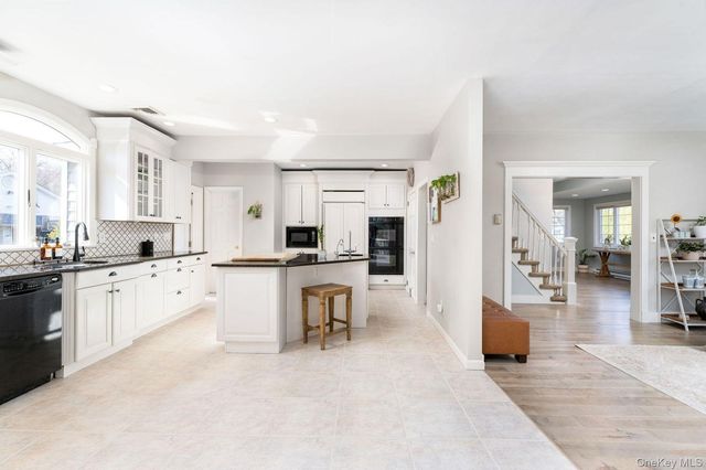 88 Astor Avenue, Saint James, NY 11780