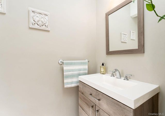 88 Astor Avenue, Saint James, NY 11780