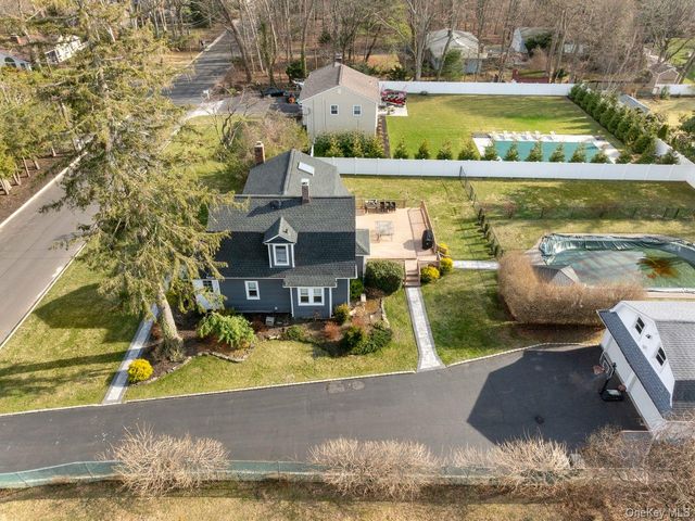 88 Astor Avenue, Saint James, NY 11780