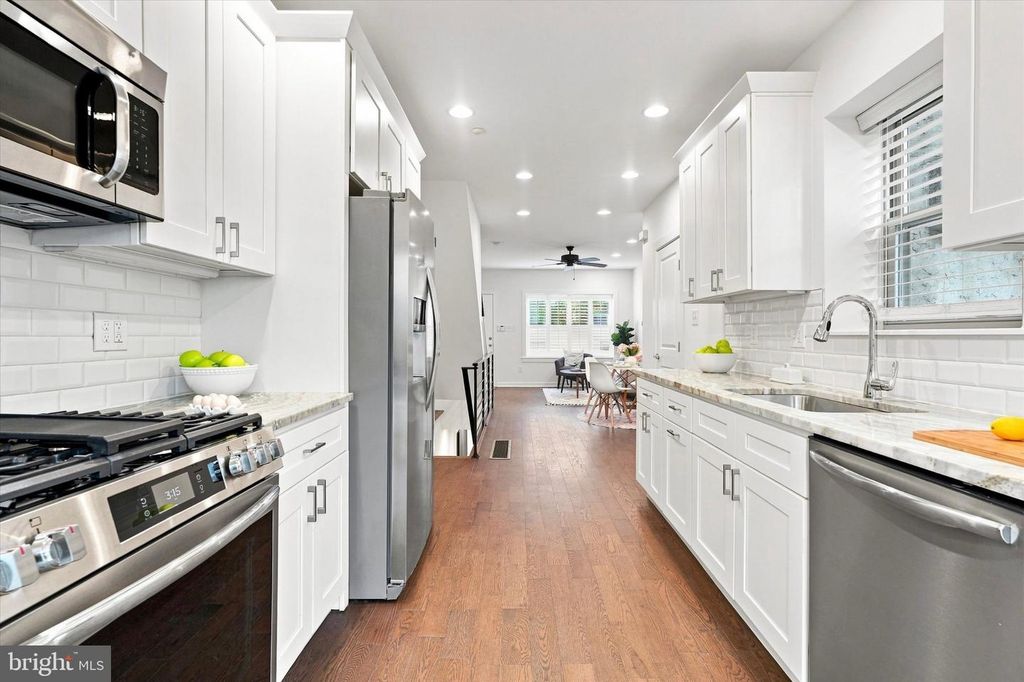 2649 S CAMAC ST, PHILADELPHIA, PA 19148 — photo 5