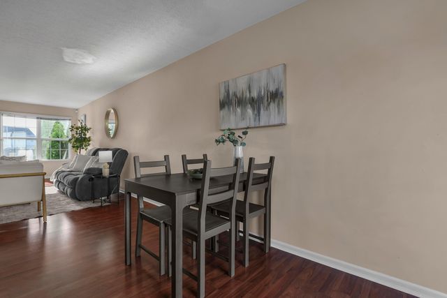 1010 Hartford Village Boulevard, Columbus, OH 43228