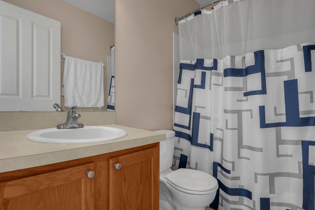 1010 Hartford Village Boulevard, Columbus, OH 43228