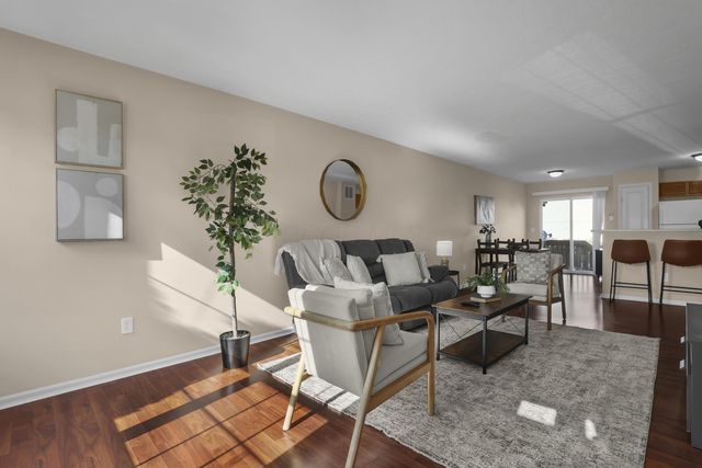 1010 Hartford Village Boulevard, Columbus, OH 43228