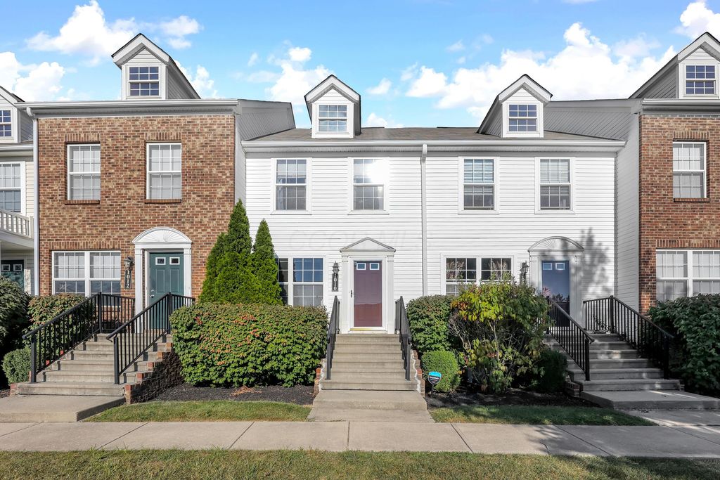 1010 Hartford Village Boulevard, Columbus, OH 43228