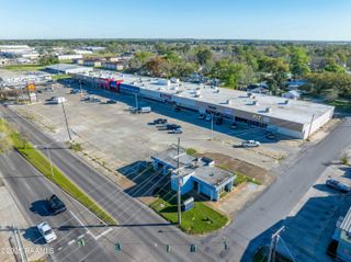 1622 N Parkerson Avenue, Crowley, LA 70526