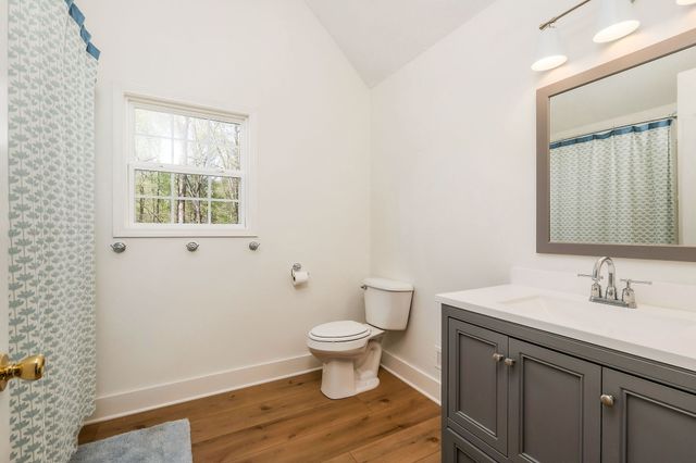 1219 Four Seasons Dr, Smithville, TN 37166