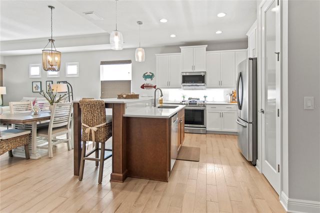 7523 CAMPUS COVE, Sarasota, FL 34243