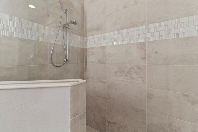 7523 CAMPUS COVE, Sarasota, FL 34243