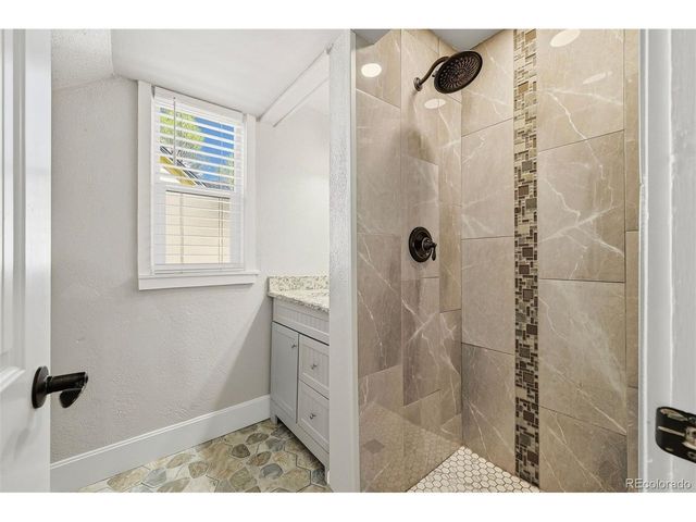 511 N Wahsatch Ave, Colorado Springs, CO 80903