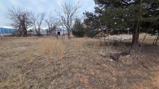 3129 Janet Lane, Harrah, OK 73045